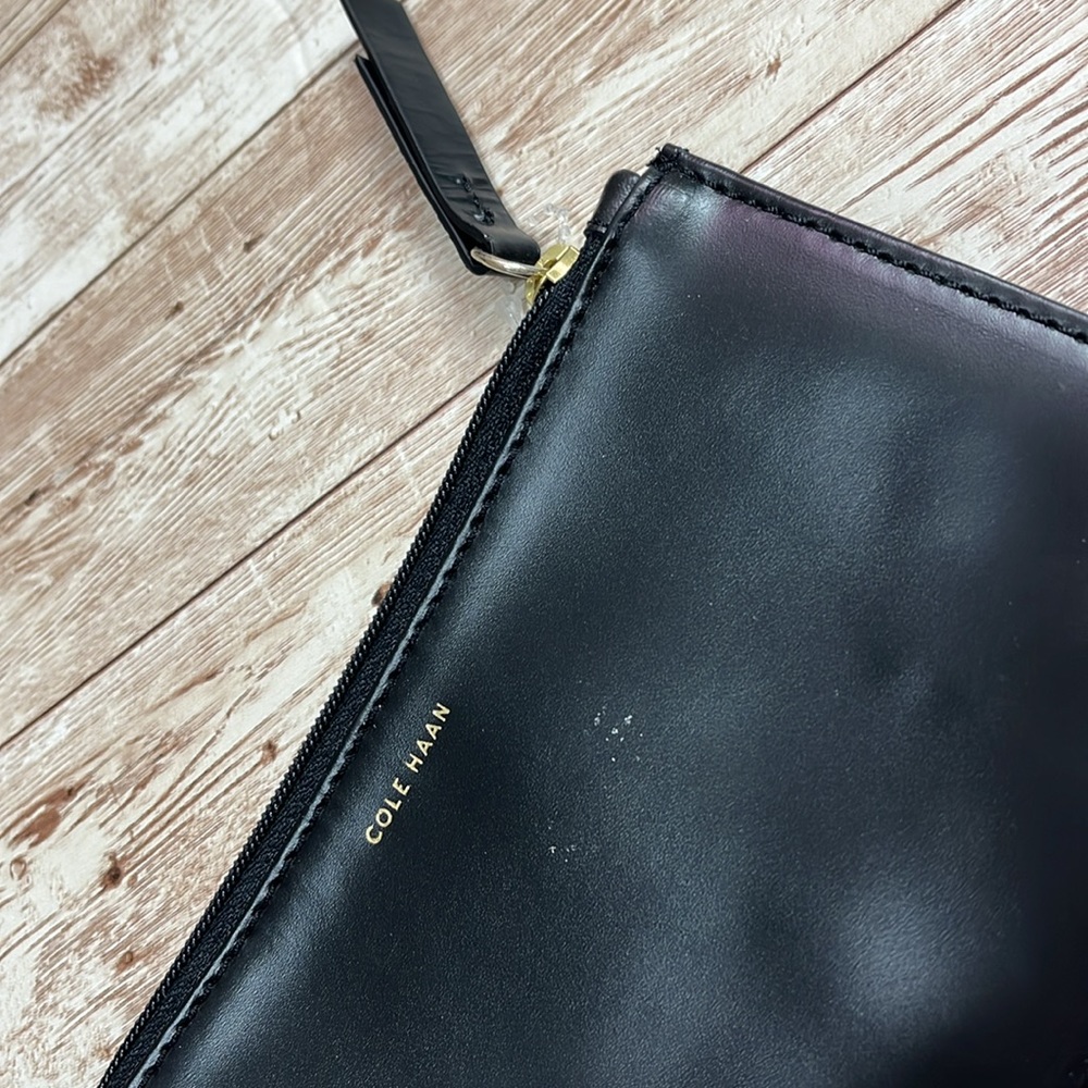 Cole Haan Mini Bag Wallet Coin Purse Make-Up Bag Black Glossy finish - Picture 2 of 5